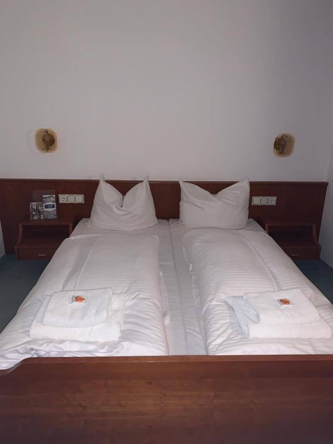 Hotel Hofgarten Bad Buchau Eksteriør billede