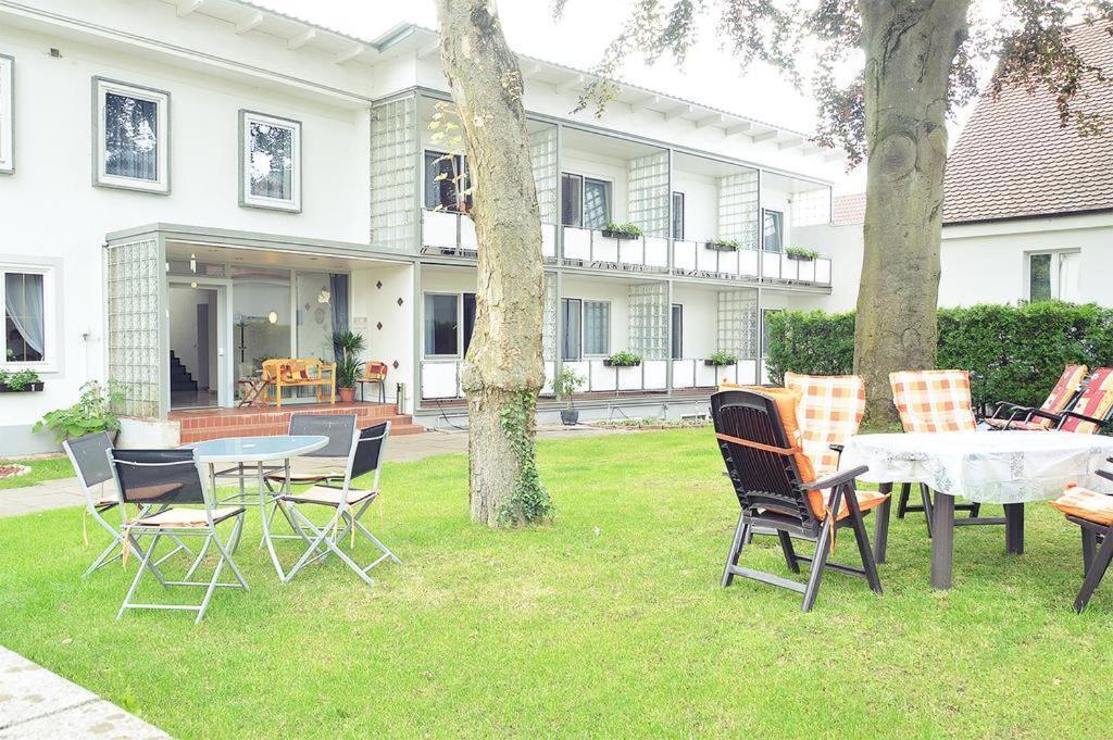 Hotel Hofgarten Bad Buchau Eksteriør billede
