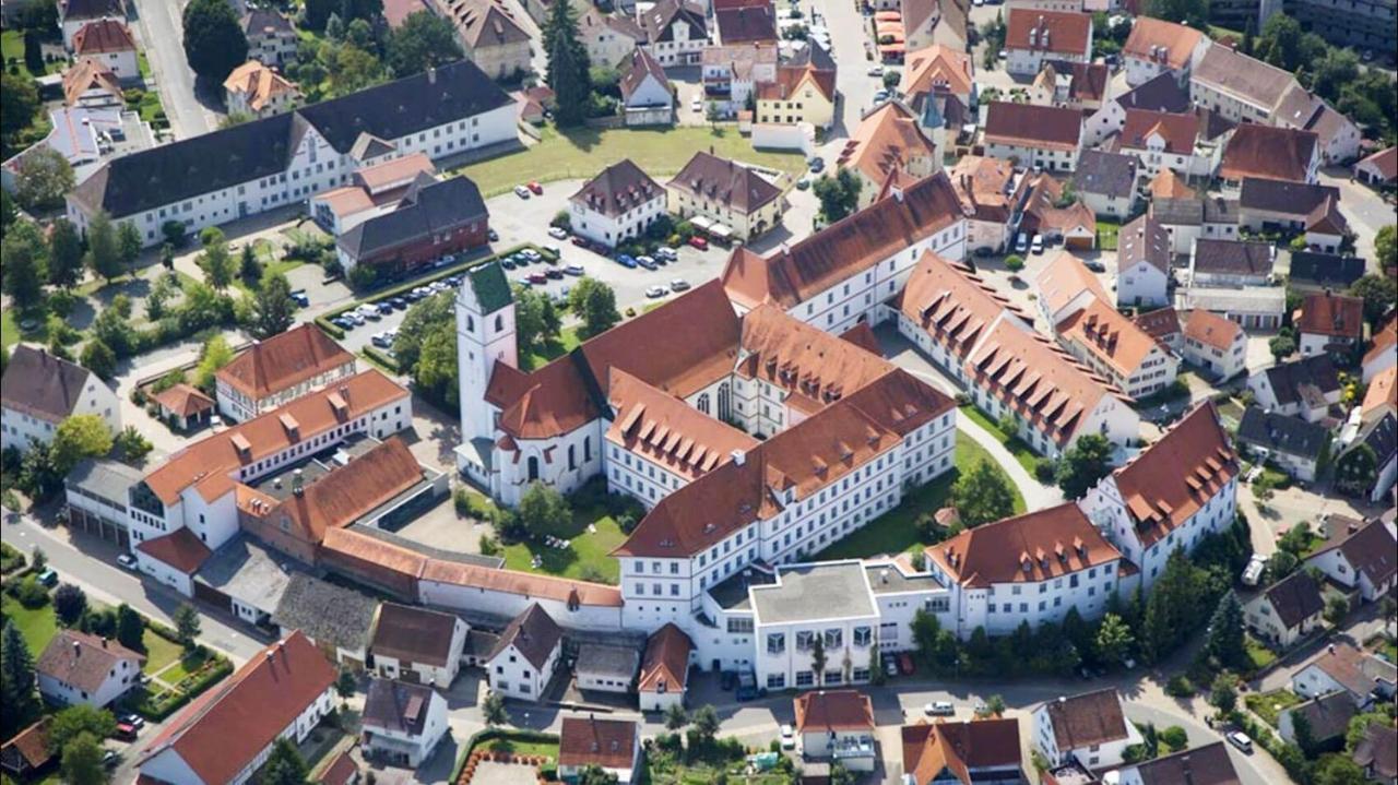 Hotel Hofgarten Bad Buchau Eksteriør billede